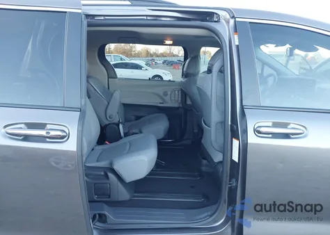 2024 Toyota Sienna Xle из США, поврежденный, VIN 5TDYRKEC6RS217506